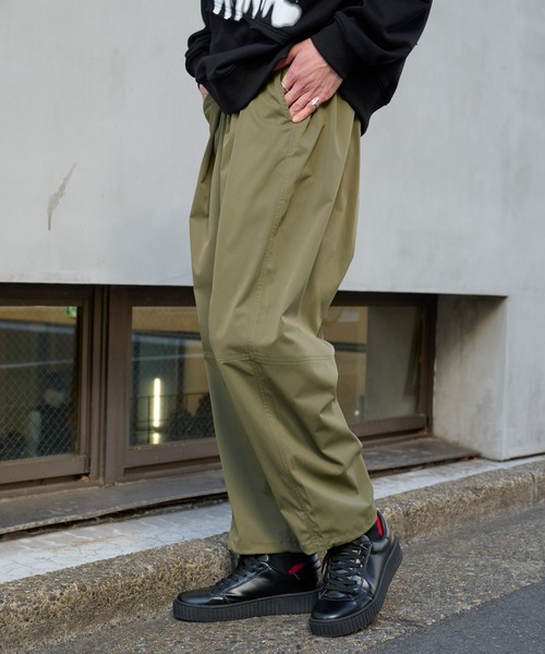 COLONY 2139(コロニートゥーワンスリーナイン)の「ストレッチバルーンパンツ(その他パンツ・メンズ・カーキ/グレイッシュベージュ/ブラック/ホワイト・LARGE/MEDIUM)」の18枚目の写真