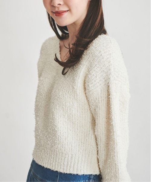 31 Sons de mode（トランテアン　ソン　ドゥ　モード）の「カールヤーンＶネックニット（ニット/セーター・レディース・ブラック×ホワイト/オフホワイト/ピンク/ブルー・36）」の22枚目の写真