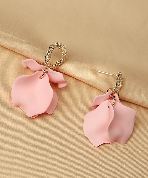 LA VORAGINE(ラ ヴォラジネ)の「レトロ花びらピアス(ピアス(両耳用)・レディース・ピンク/ブラック/ブルー/レッド/パープル/ブラウン・FREE)」の15枚目の写真