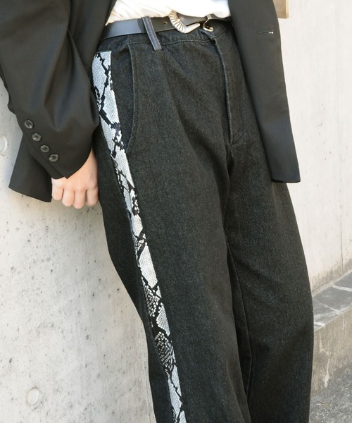 Archive　新品パイソン柄蛇柄切り替えブーツカットデニム黒y2kお兄系00s Archive 新品パイソン柄蛇柄切り替えブーツカットデニム黒y2kお兄系00s