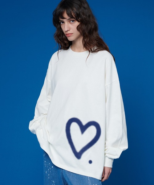 ONCILY（オンシェリー）の「HEART LONG SLEEVE T-SHIRT / ハート