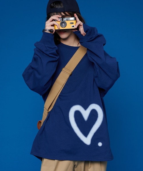 ONCILY（オンシェリー）の「HEART LONG SLEEVE T-SHIRT /  ハートロゴロンT（Tシャツ/カットソー・メンズ・ネイビー/ブラック/オフホワイト・SMALL/MEDIUM/LARGE）」の9枚目の写真