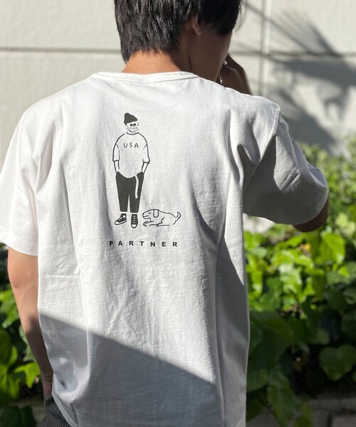 BARNS OUTFITTERS（バーンズアウトフィッターズ）の「【BARNS OUTFITTERS】別注タフネックTシャツ PARTNER（Tシャツ/カットソー・メンズ・ホワイト/イエロー/チャコールグレー/グレイッシュベージュ・S/M/L）」の20枚目の写真