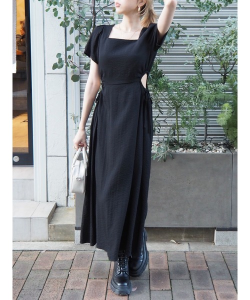 EVRIS（エヴリス）の「サイドオープンドロストロングワンピース（ワンピース・レディース・ブラック/ホワイト/グリーン・FREE）」の4枚目の写真