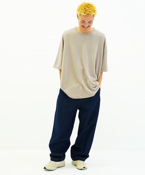 En serio TOKYO（エンソリオトーキョー）の「スムースビックTシャツ（Tシャツ/カットソー・メンズ・ワイン/ライトピンク/ブルーグレー/ブラック/チャコールグレー/グレー/ネイビー/ベージュ/キャメル/グリーン/ブラウン/ホワイト・FREE）」の19枚目の写真