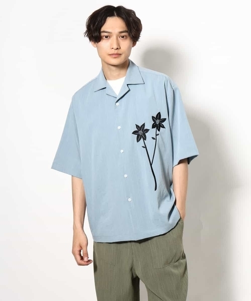 a.v.v(アーヴェヴェ)の「【接触冷感】フラワー刺繍オープンカラーシャツ 5分袖(シャツ/ブラウス・メンズ・ダークインディゴブルー/ピンク・48/46)」の16枚目の写真