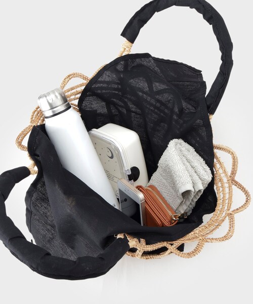 GALLEST（ギャレスト）の「◆【TARANGO】透かし編みかごBAG（トートバッグ・レディース・ブラック/アイボリー・00）」の10枚目の写真