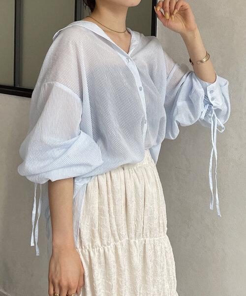 Thevon(ゼボン)の「バックドロストストライプシアーシャツ(シャツ/ブラウス・レディース・サーモンピンク/アイボリー/イエロー/ブルー・FREE)」の6枚目の写真