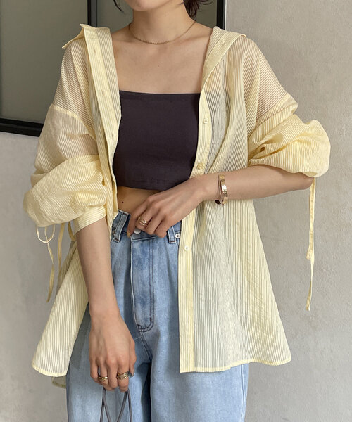Thevon(ゼボン)の「バックドロストストライプシアーシャツ(シャツ/ブラウス・レディース・サーモンピンク/アイボリー/イエロー/ブルー・FREE)」の11枚目の写真