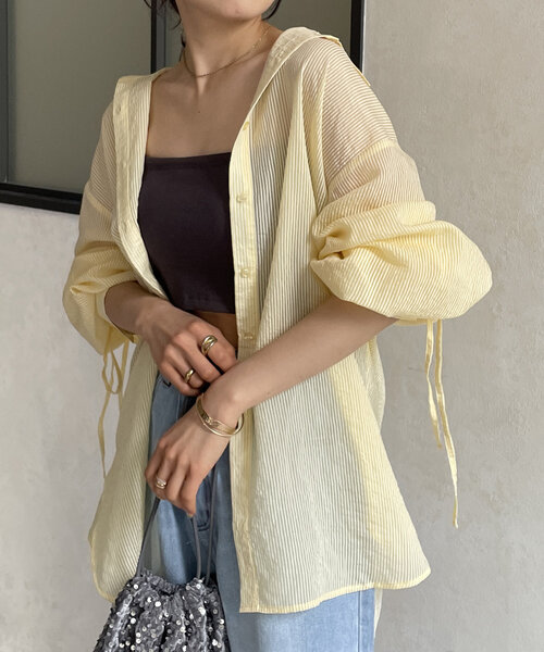 Thevon(ゼボン)の「バックドロストストライプシアーシャツ(シャツ/ブラウス・レディース・サーモンピンク/アイボリー/イエロー/ブルー・FREE)」の12枚目の写真