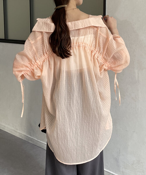 Thevon(ゼボン)の「バックドロストストライプシアーシャツ(シャツ/ブラウス・レディース・サーモンピンク/アイボリー/イエロー/ブルー・FREE)」の21枚目の写真