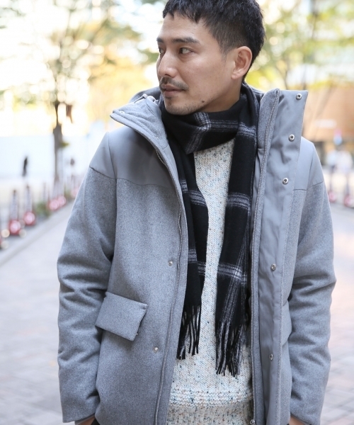 GLOBAL WORK（グローバルワーク）の「ウールカシミヤマフラー/565543 （マフラー・メンズ・レモンイエロー/ダークブルー/ライトブルー/ライトグレー/ダークネイビー/ボルドー/グレー/ブルー/その他/グリーン/ダークグレー/イエロー系その他/カーキ/レッド/オレンジ/イエロー/ブルー系その他/その他1・FREE）」の4枚目の写真