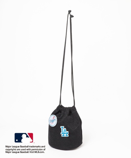 LEPSIM(レプシィム)の「MLB ワッペンラメ巾着 129686(ショルダーバッグ・レディース・ブラック/グレー/ブラウン・ONE SIZE)」の19枚目の写真