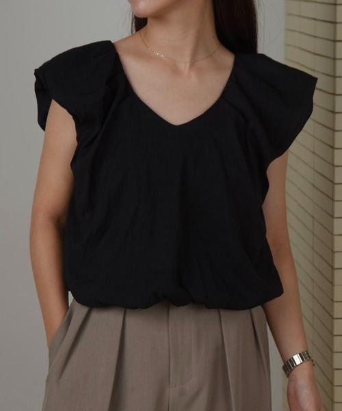 I_am（アイアム）の「puff shoulder blouse / パフショルダーブラウス（Tシャツ/カットソー・レディース・ブラック/ベビーピンク・FREE）」の4枚目の写真