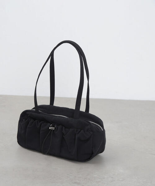 NATURAL BEAUTY BASIC（ナチュラルビューティーベーシック）の「◇ギャザリングボストン（ボストンバッグ・レディース・ブラック/ベージュ・ﾌﾘ-）」の5枚目の写真