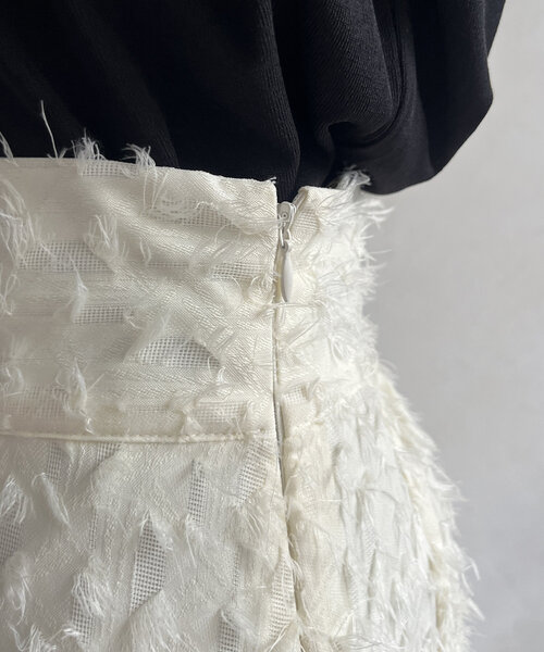 Thevon（ゼボン）の「フリンジシアーマーメイドスカート（スカート・レディース・ブラック/ホワイト系その他/ブラウン・FREE）」の13枚目の写真
