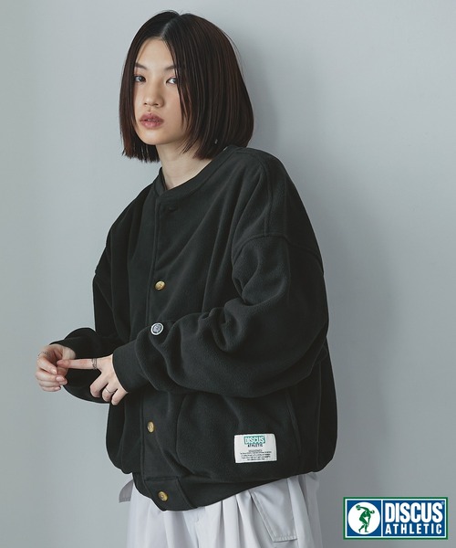 DISCUS ATHLETIC（ディスカス　アスレチック）の「DISCUS ATHLETIC/ディスカス アスレチック ワンポイントロゴリブ編みオーバーサイズブルゾン（ブルゾン・レディース・パープル/ブラウン/ブラック/オフホワイト・M/L）」の3枚目の写真