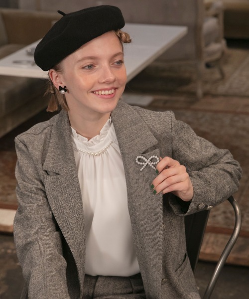 BONLECILL noir（ボンルシールノワール）の「【BONLECILL noir】リボンモチーフパールブローチ（ブローチ/コサージュ・レディース・ホワイト・FREE）」の6枚目の写真