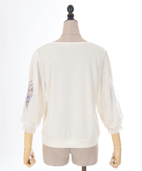 axes femme（アクシーズファム）の「フラワーブーケ刺繍プルオーバー（Tシャツ/カットソー・レディース・ブルー/キナリ/ブラウン・FREE）」の9枚目の写真