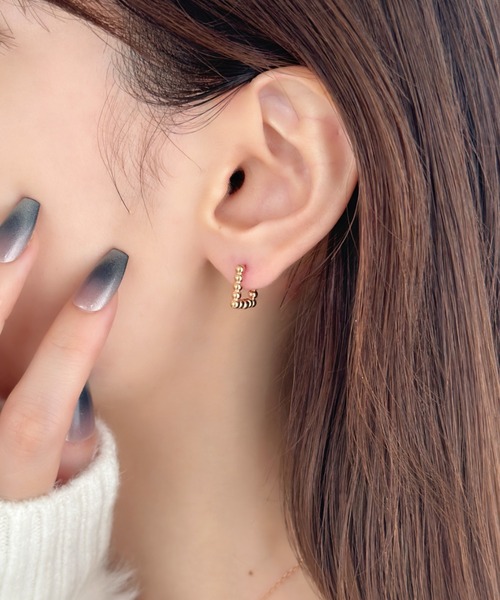 sowang(ソワン)の「シンプルドットスクエアミニピアス/ステンレス(ピアス(両耳用)・レディース・ゴールド/ピンク/シルバー・FREE)」の13枚目の写真