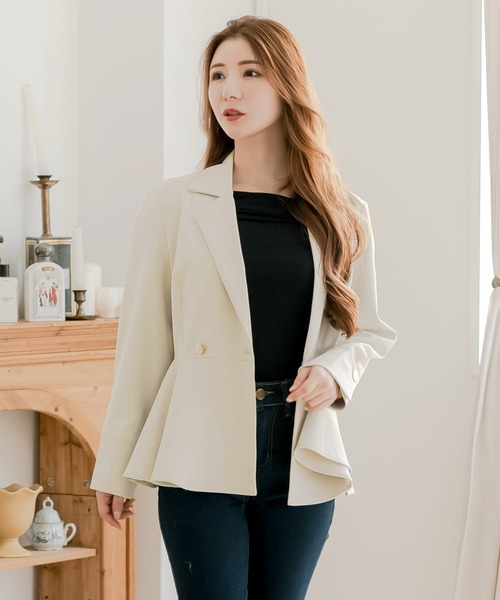 ムネポケットフリルシャツジャケット　yori ベージュ ムネポケットフリルシャツジャケット yori ベージュ ムネポケット