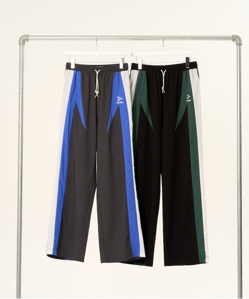 DISCOVERED（ディスカバード）の「DISCOVERED TRACK SUITS TRACK PANTS（その他パンツ・メンズ・ブラック/グレー・1/3）」の3枚目の写真