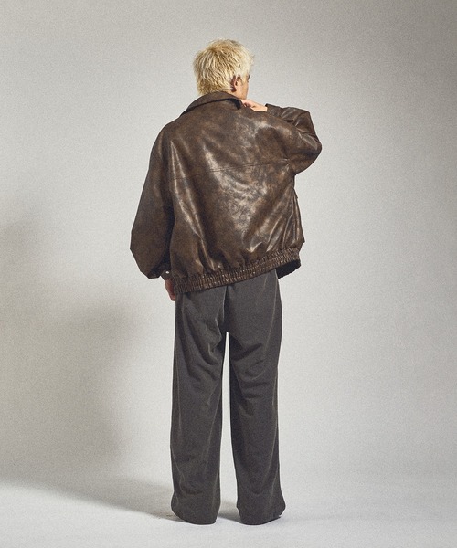 kutir(クティール)の「VINTAGE LIKE ARTIFICIAL GRAIN BLOUSON/ヴィンテージライク合成皮革ブルゾン(ブルゾン・メンズ・ブラウン/グレー/ブラック・MEDIUM/LARGE)」の5枚目の写真