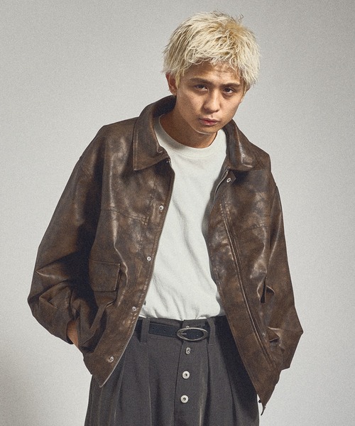 kutir(クティール)の「VINTAGE LIKE ARTIFICIAL GRAIN BLOUSON/ヴィンテージライク合成皮革ブルゾン(ブルゾン・メンズ・ブラウン/グレー/ブラック・MEDIUM/LARGE)」の7枚目の写真