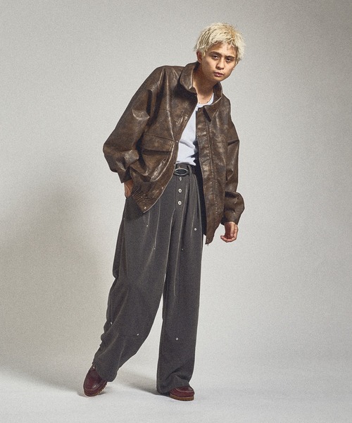 kutir(クティール)の「VINTAGE LIKE ARTIFICIAL GRAIN BLOUSON/ヴィンテージライク合成皮革ブルゾン(ブルゾン・メンズ・ブラウン/グレー/ブラック・MEDIUM/LARGE)」の16枚目の写真