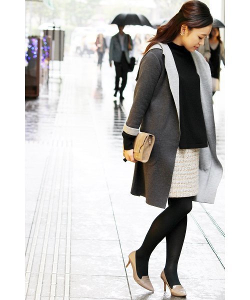 La TOTALITE（ラトータリテ）の「カシミヤコン テントラインプルオーバー◆（ニット/セーター・レディース・グレー/ブラック/ブラウン・FREE）」の8枚目の写真