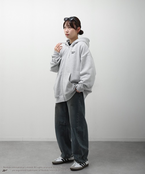 Reebok（リーボック）の「【REEBOK】 【別注】 左胸 ワンポイント ロゴ 刺繍 長袖 裏起毛 ジップパーカー（パーカー・レディース・オートミール/ネイビー/ブラック・MEDIUM/LARGE）」の13枚目の写真