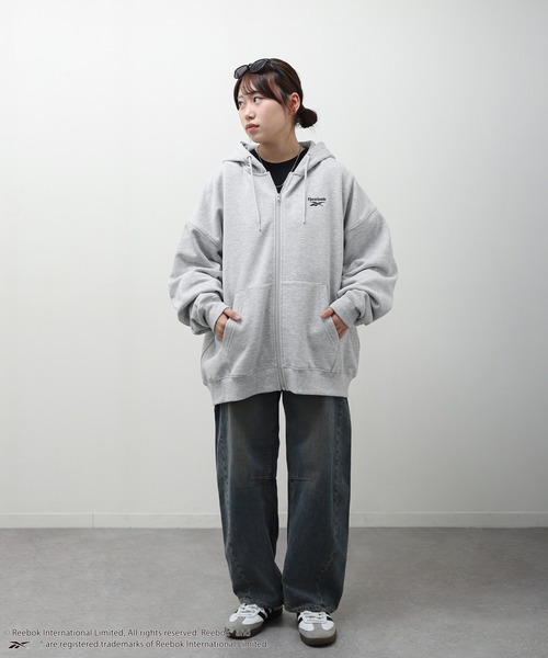 Reebok（リーボック）の「【REEBOK】 【別注】 左胸 ワンポイント ロゴ 刺繍 長袖 裏起毛 ジップパーカー（パーカー・レディース・オートミール/ネイビー/ブラック・MEDIUM/LARGE）」の11枚目の写真