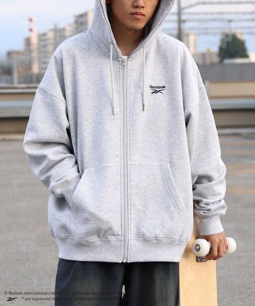 Reebok（リーボック）の「【REEBOK】 【別注】 左胸 ワンポイント ロゴ 刺繍 長袖 裏起毛 ジップパーカー（パーカー・レディース・オートミール/ネイビー/ブラック・MEDIUM/LARGE）」の19枚目の写真