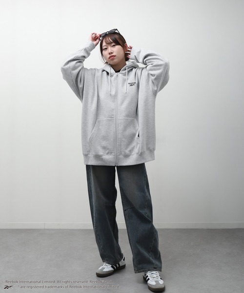 Reebok（リーボック）の「【REEBOK】 【別注】 左胸 ワンポイント ロゴ 刺繍 長袖 裏起毛 ジップパーカー（パーカー・レディース・オートミール/ネイビー/ブラック・MEDIUM/LARGE）」の12枚目の写真