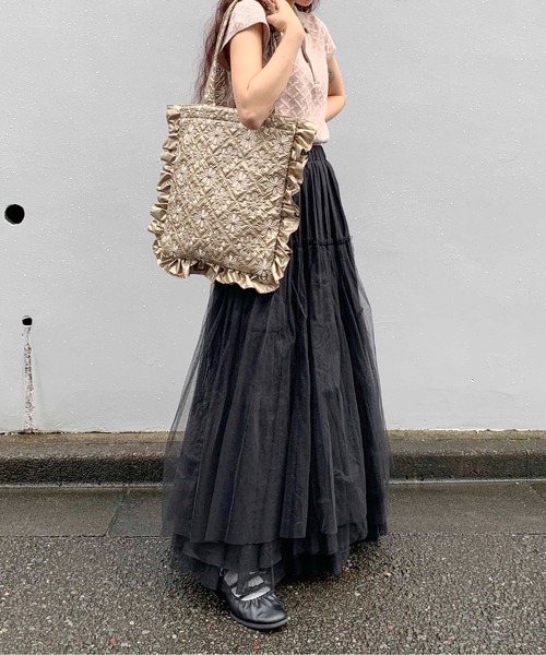 Casselini(キャセリーニ)の「Casselini(キャセリーニ)キルト刺繍トート(トートバッグ・レディース・ゴールド/シルバー/ブラック・FREE)」の7枚目の写真