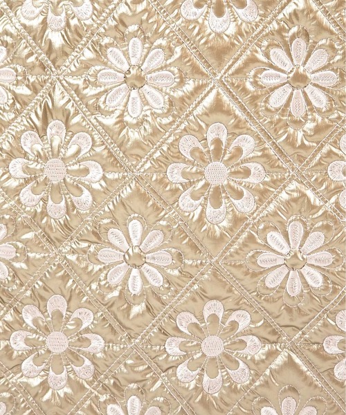 Casselini(キャセリーニ)の「Casselini(キャセリーニ)キルト刺繍トート(トートバッグ・レディース・ゴールド/シルバー/ブラック・FREE)」の16枚目の写真