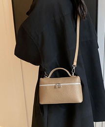 ジッパースクエアショルダーバッグ