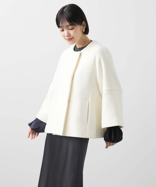 Gready Brilliant(グレディブリリアン)の「二十織ビーバーケープ(その他アウター・レディース・オフホワイト/ネイビー・38)」の12枚目の写真