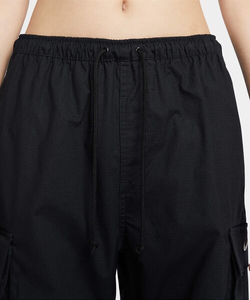 NIKE(ナイキ)の「ナイキ スポーツウェア ウィメンズ ミッドライズ カーゴ パンツ / Nike Sportswear Women's Mid-Rise Cargo Pants FV7521-010 Black(カーゴパンツ・レディース・ブラック・S/M/L/2XL/XL/XS)」の20枚目の写真