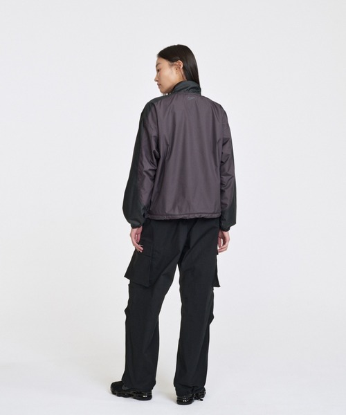 NIKE(ナイキ)の「ナイキ スポーツウェア ウィメンズ ミッドライズ カーゴ パンツ / Nike Sportswear Women's Mid-Rise Cargo Pants FV7521-010 Black(カーゴパンツ・レディース・ブラック・S/M/L/2XL/XL/XS)」の5枚目の写真