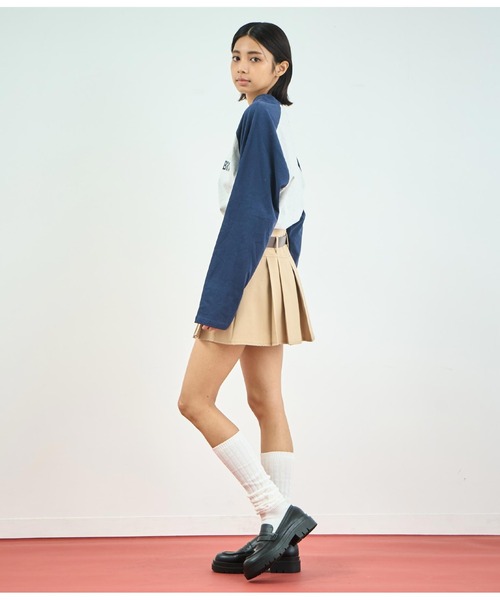 ANAP（アナップ）の「カレッジロゴラグラントップス（Tシャツ/カットソー・レディース・ネイビー/ブラック/カーキ・FREE）」の18枚目の写真