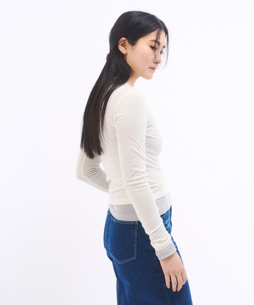 FEKETE（フェケテ）の「SHEER LONG SLEEVE TEE / シアーロンT（Tシャツ/カットソー・レディース・グレー/アイボリー/ブラック/ピンク/レッド・FREE）」の16枚目の写真