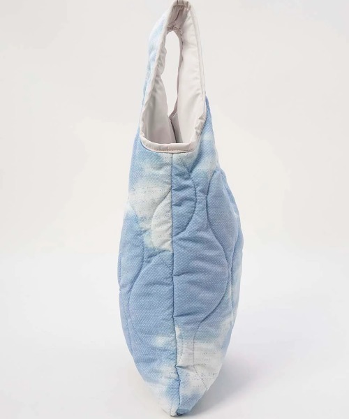 RVCA（ルーカ）の「RVCA メンズ REVERSIBLE RECESSION/ルーカキルティングリバーシブルミニトートエコバッグ（トートバッグ・メンズ・ブラック/ホワイト系その他・FREE）」の5枚目の写真