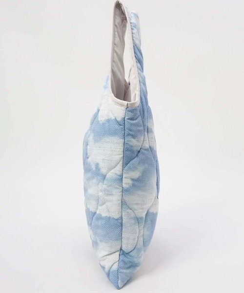 RVCA（ルーカ）の「RVCA メンズ REVERSIBLE RECESSION/ルーカキルティングリバーシブルミニトートエコバッグ（トートバッグ・メンズ・ブラック/ホワイト系その他・FREE）」の7枚目の写真