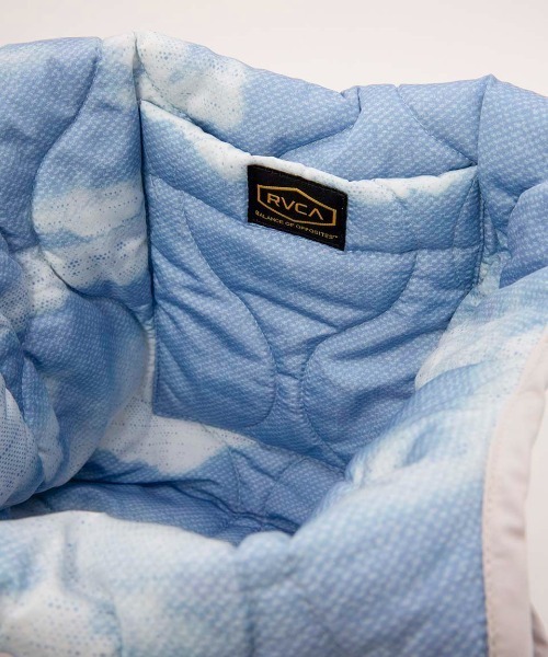 RVCA（ルーカ）の「RVCA メンズ REVERSIBLE RECESSION/ルーカキルティングリバーシブルミニトートエコバッグ（トートバッグ・メンズ・ブラック/ホワイト系その他・FREE）」の18枚目の写真