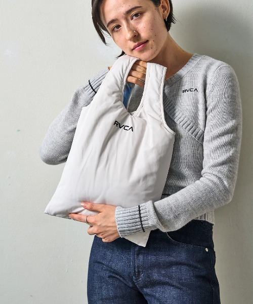 RVCA（ルーカ）の「RVCA メンズ REVERSIBLE RECESSION/ルーカキルティングリバーシブルミニトートエコバッグ（トートバッグ・メンズ・ブラック/ホワイト系その他・FREE）」の19枚目の写真