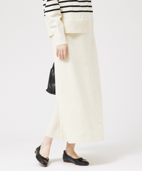 abahouse mavie（アバハウスマヴィ）の「【セットアップ対応】セミフレアニットスカート（スカート・レディース・ホワイト/ネイビー/ブラック・フリー）」の8枚目の写真