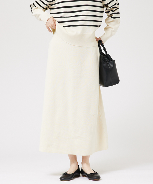 abahouse mavie（アバハウスマヴィ）の「【セットアップ対応】セミフレアニットスカート（スカート・レディース・ホワイト/ネイビー/ブラック・フリー）」の9枚目の写真