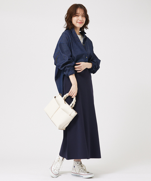 abahouse mavie（アバハウスマヴィ）の「【セットアップ対応】セミフレアニットスカート（スカート・レディース・ホワイト/ネイビー/ブラック・フリー）」の13枚目の写真