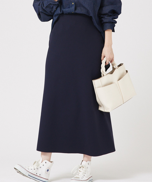 abahouse mavie（アバハウスマヴィ）の「【セットアップ対応】セミフレアニットスカート（スカート・レディース・ホワイト/ネイビー/ブラック・フリー）」の14枚目の写真